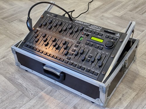 Behringer eurolight lc2412 - behringer,